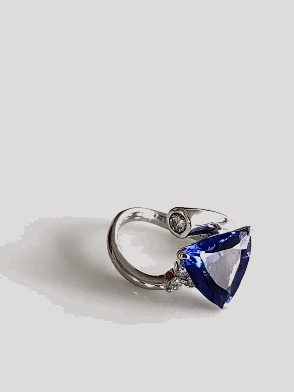 tanzanite engagement ring