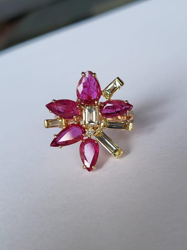 4.14 Carats, Natural Mozambique Ruby & Yellow Diamonds Cocktail Ring
