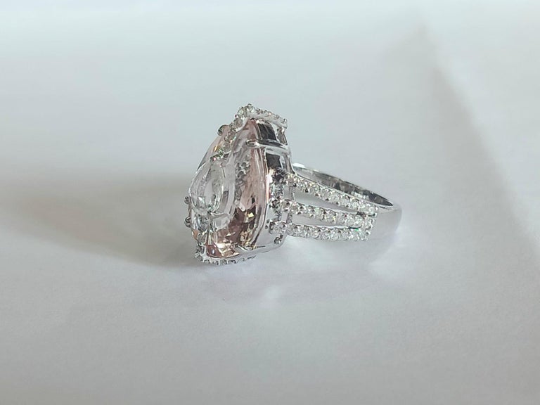 18K White Gold, 5.59 carats Morganite & Rose Cut Diamonds Engagement Ring