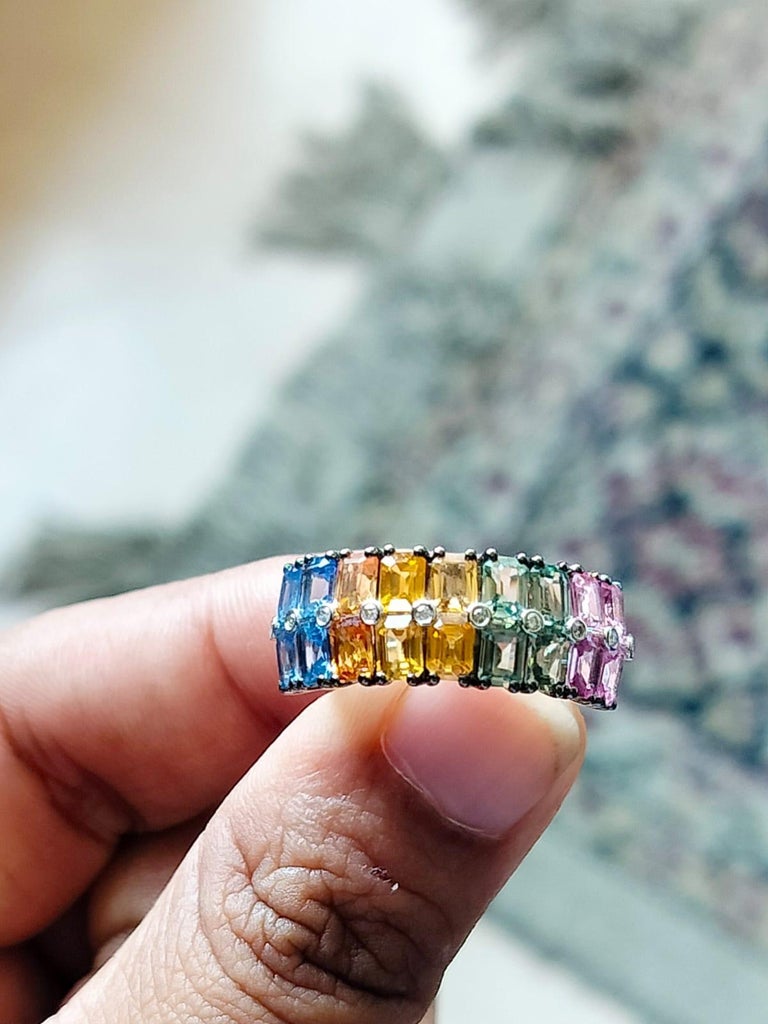 18K White Gold, 4.66 carats, Ceylon Multi Sapphires & Diamonds Band Ring