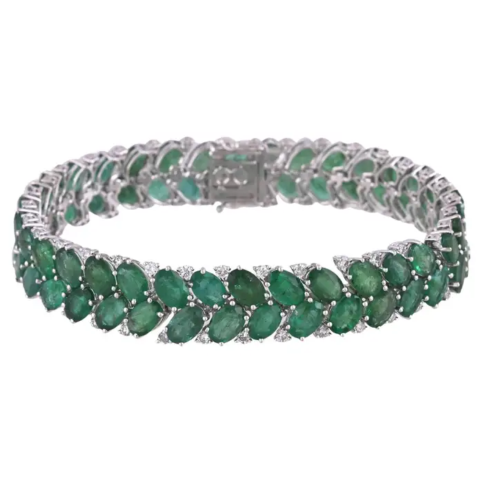 Platinum 950, 28.81 carats, Zambian Emeralds & Diamonds Link Bracelet