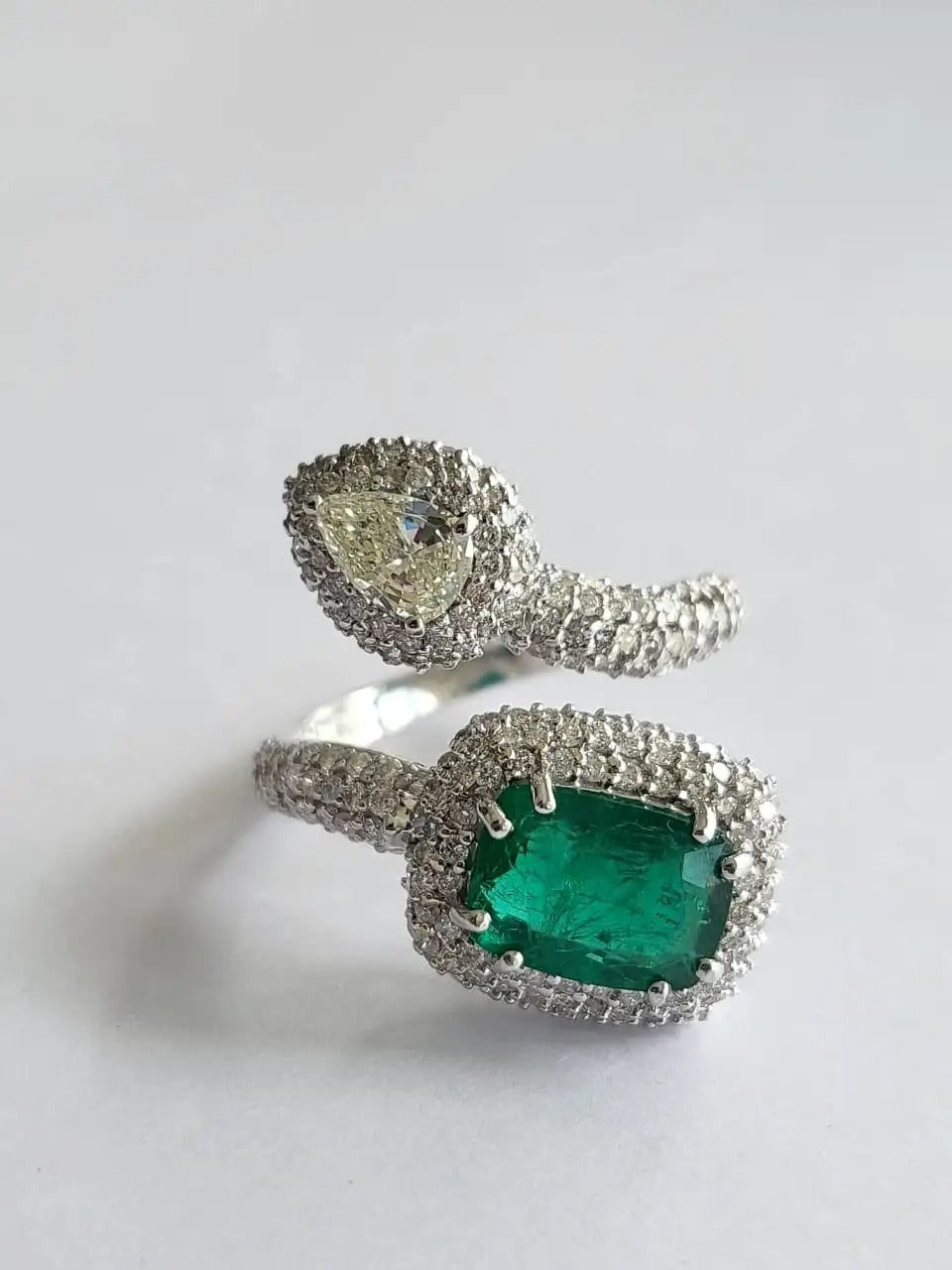18K Gold & Diamonds Engagement Ring